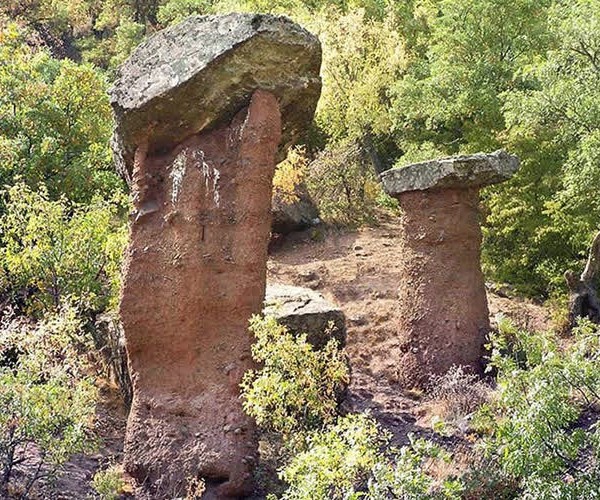 Каменные грибы долины Сотера. RAZA-92-029